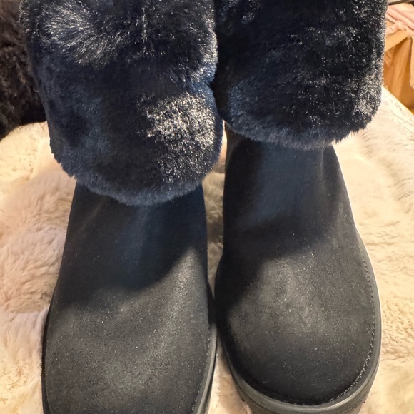 Juicy Couture Black Fur-Trimmed Winter Boots - Picture 1 of 9